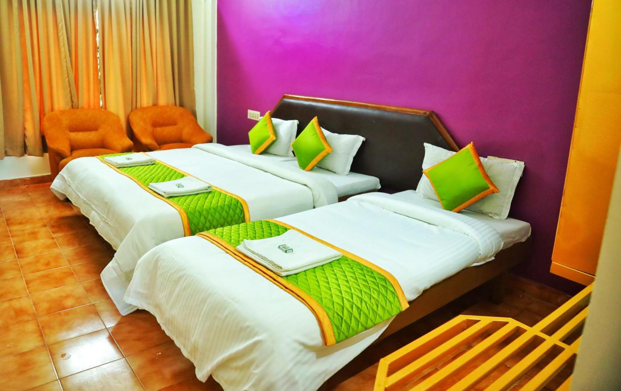 Grand Harmony Beach Resort Kovalam Buitenkant foto